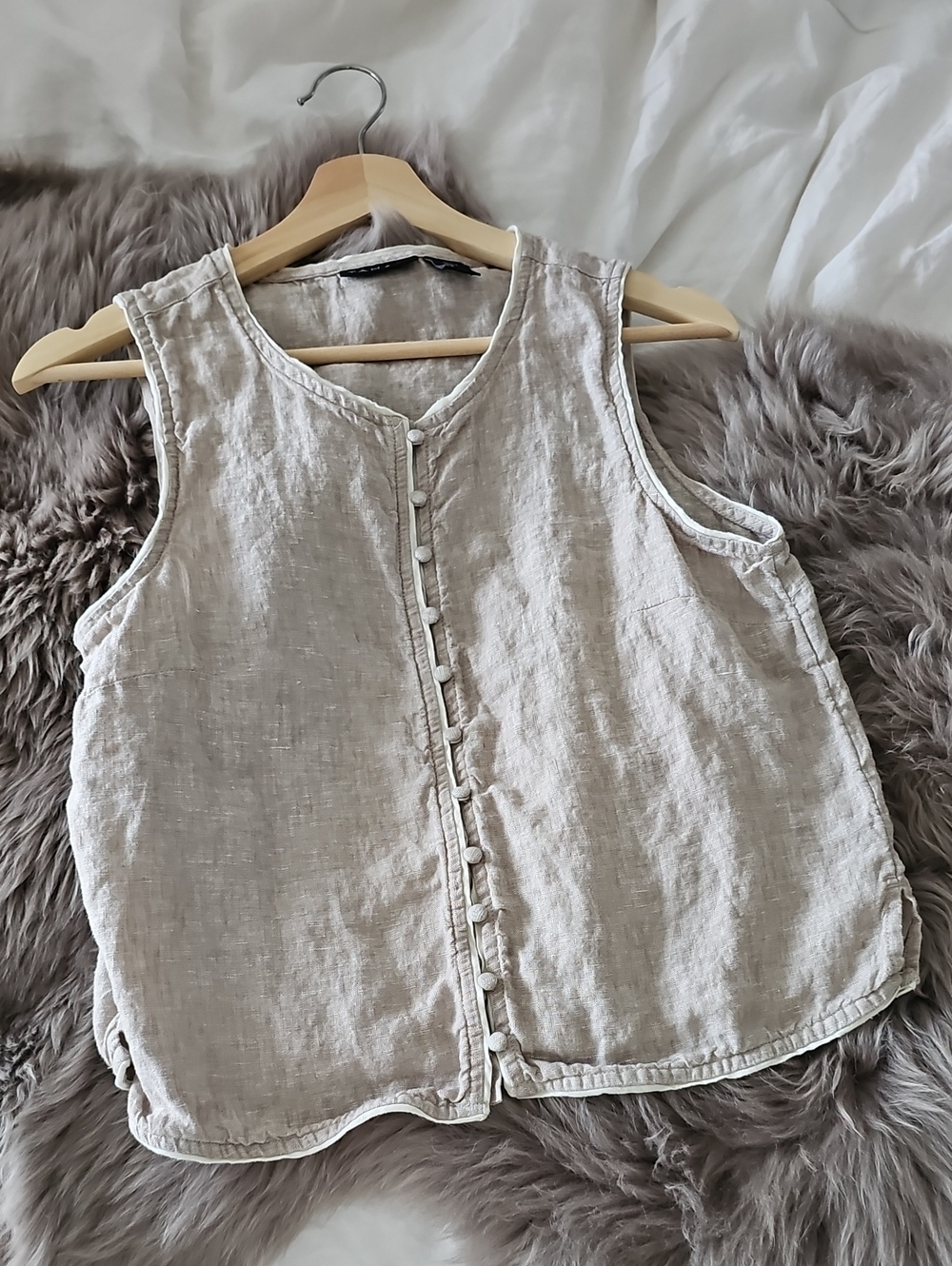 Tahari 100% Linen Tank Top With Contrasting Trim Piping Medium